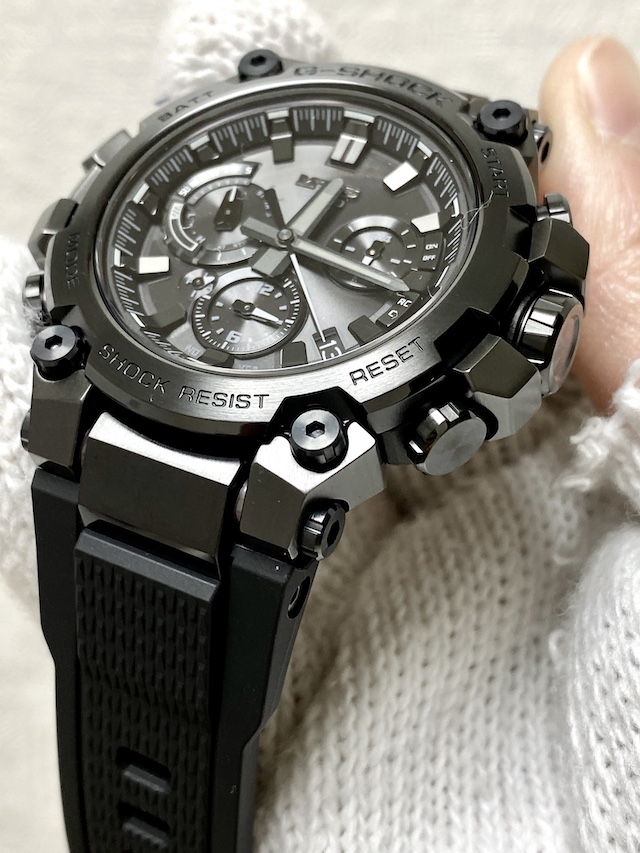 MTG-B3000B-1AJF  メタル  g-shock  電波ソーラー◎発売年月2022年5月